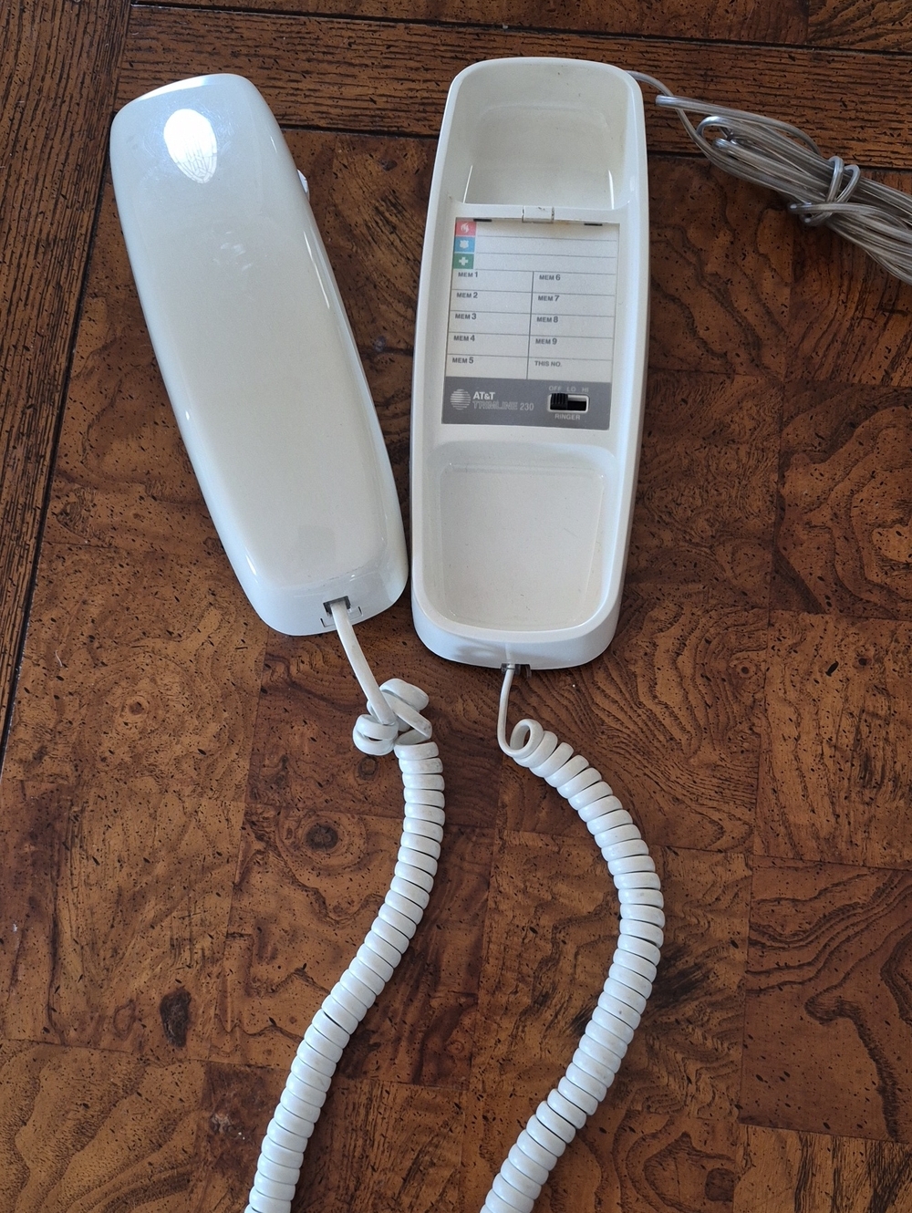AT&T White Corded Desk Phone Handset with Base